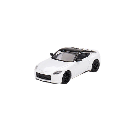 1:64 scale Nissan Fairlady Z Version ST 2023 Everest White